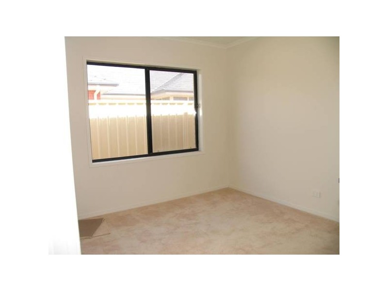 27 Waterside Drive, Burton SA 5110