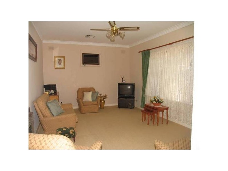 4 Catalina Road, Elizabeth East SA 5112