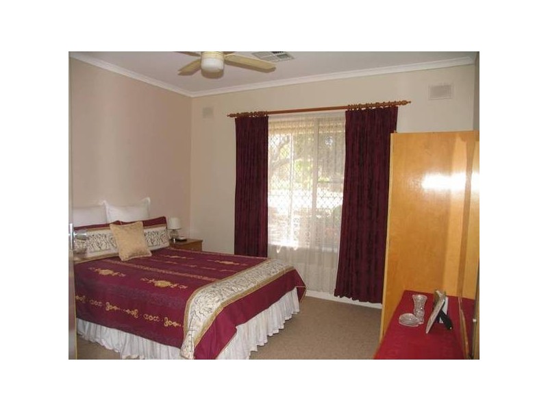 4 Catalina Road, Elizabeth East SA 5112