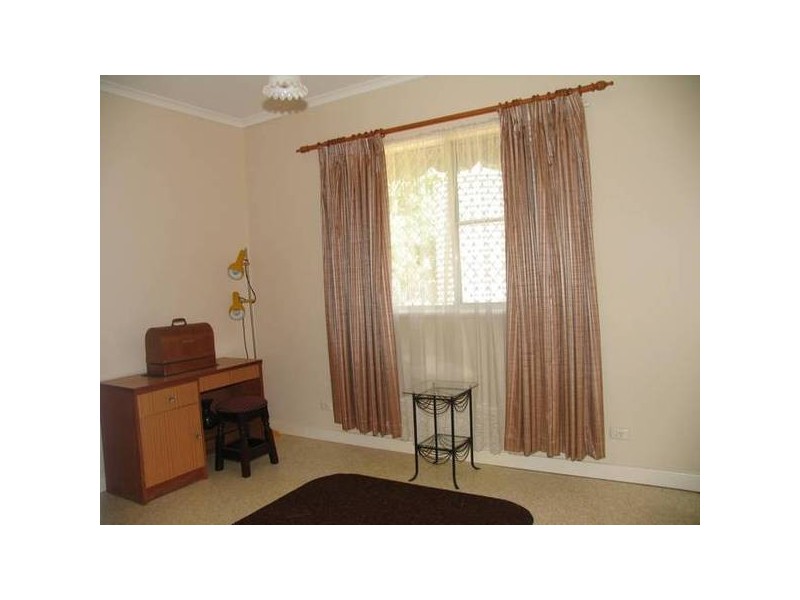 4 Catalina Road, Elizabeth East SA 5112