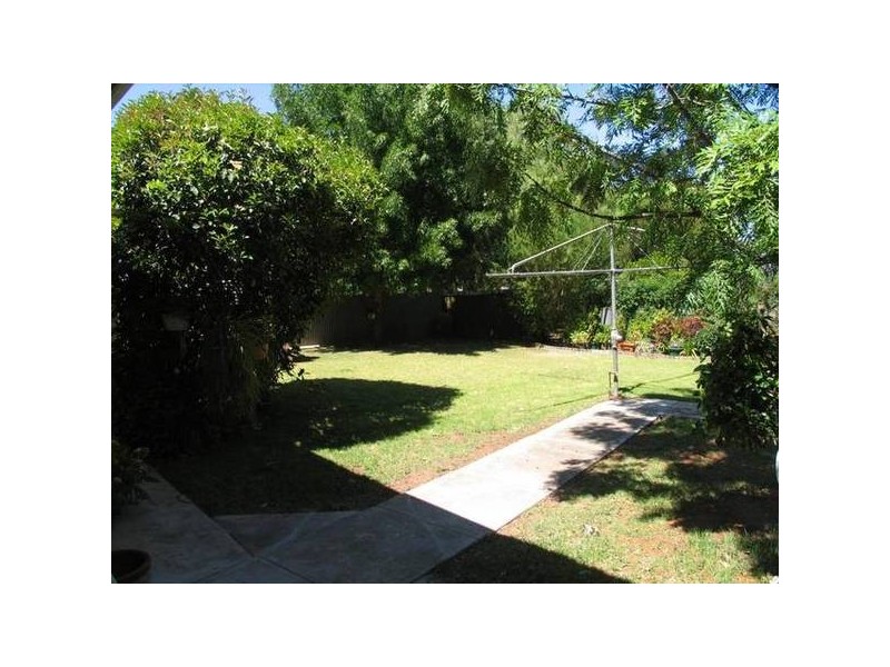 4 Catalina Road, Elizabeth East SA 5112