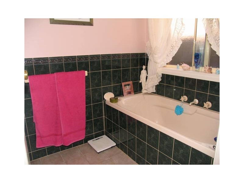 11 Columbia Street, Paralowie SA 5108