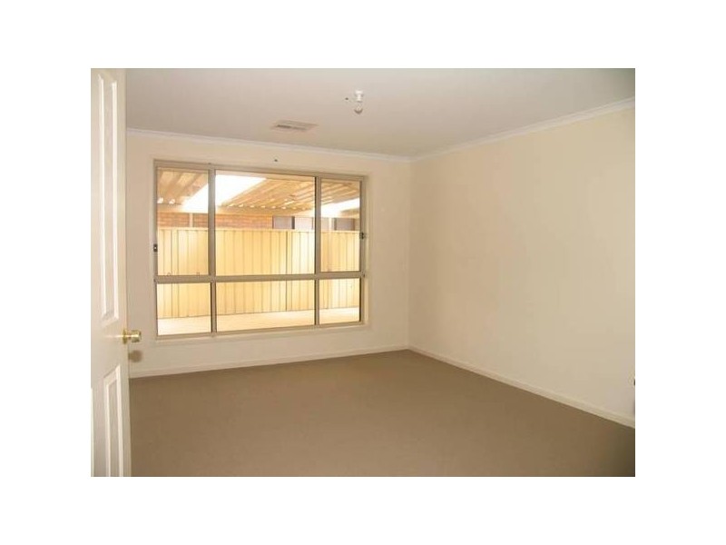 5 Westbourne Street, Burton SA 5110