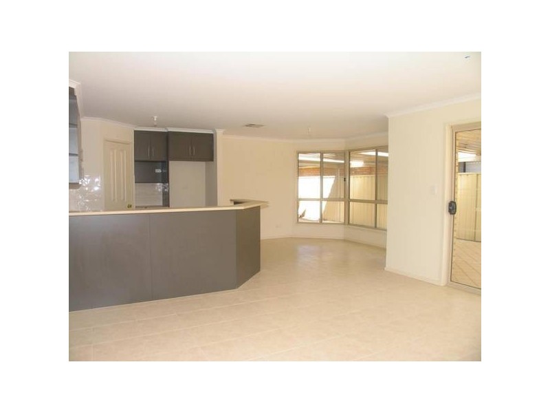 5 Westbourne Street, Burton SA 5110