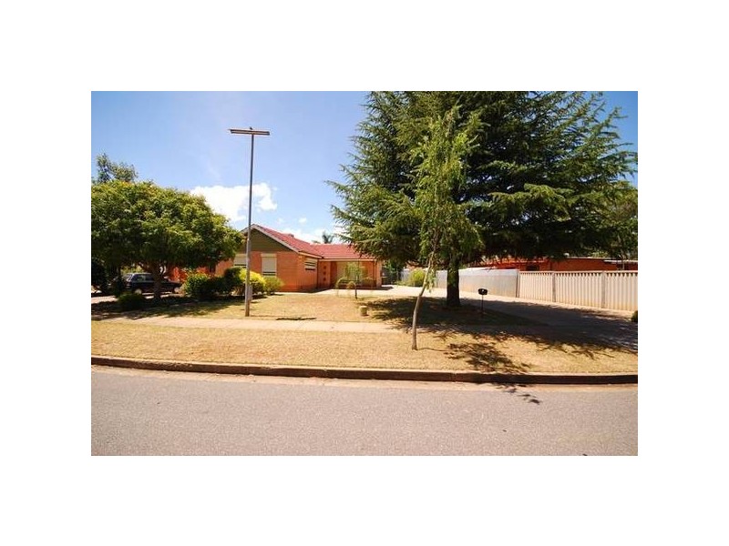 13 Pasteur Street, Elizabeth Vale SA 5112