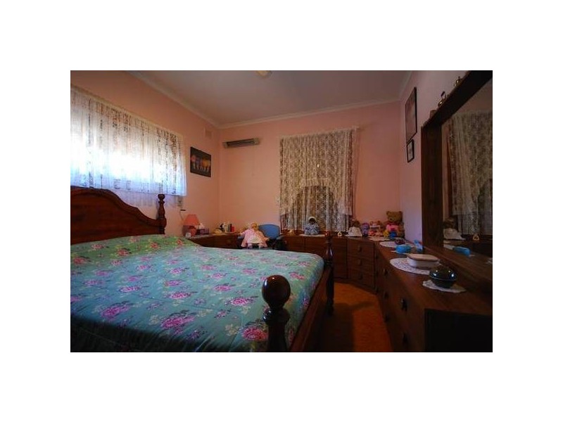 13 Pasteur Street, Elizabeth Vale SA 5112