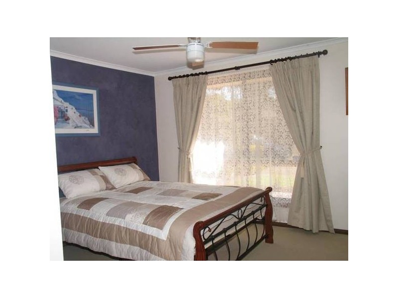 2 Robert Court, Salisbury SA 5108