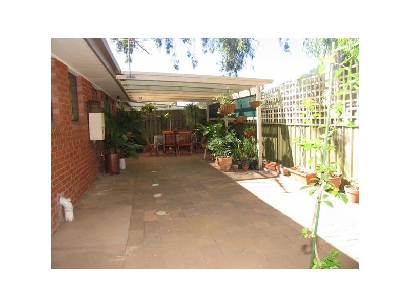 2 Robert Court, Salisbury SA 5108