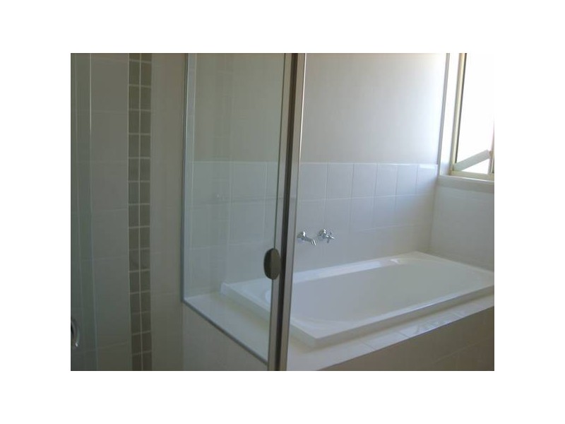 127 Lakeside Drive, Andrews Farm SA 5114