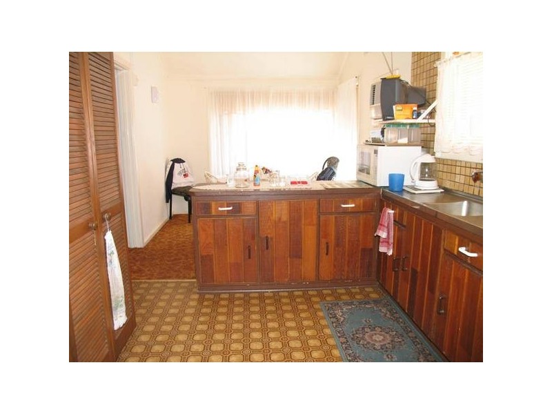 9 Boronia Avenue, Elizabeth Vale SA 5112