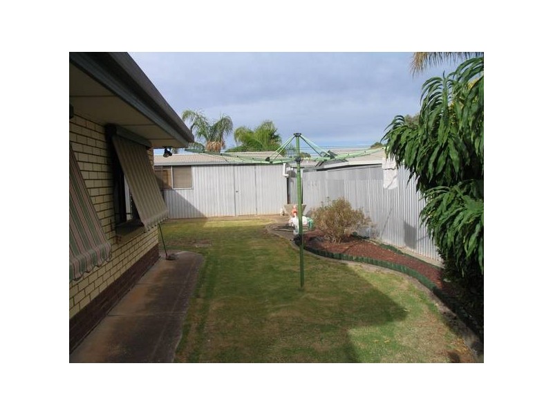 33 Caulfield Crescent, Paralowie SA 5108