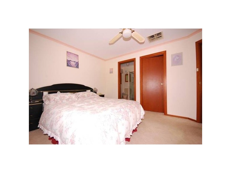 25 Hornsby Avenue, Salisbury Downs SA 5108