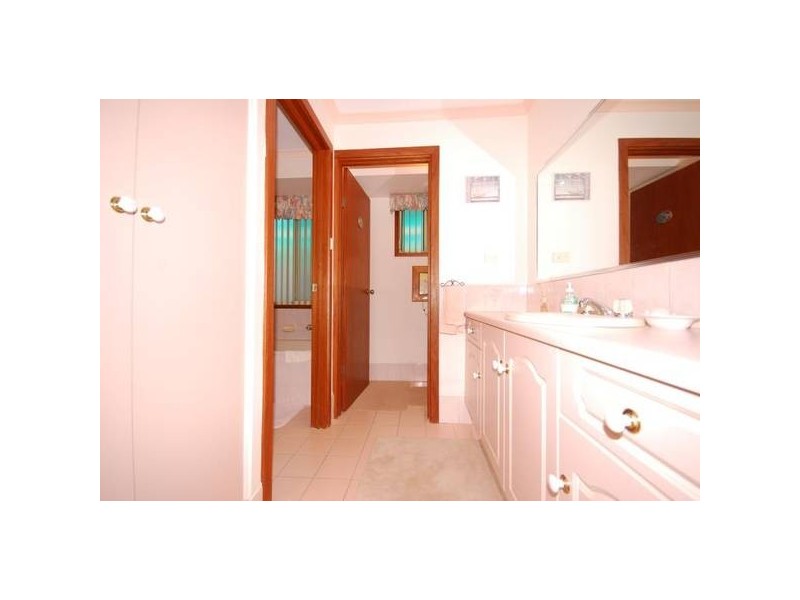 25 Hornsby Avenue, Salisbury Downs SA 5108