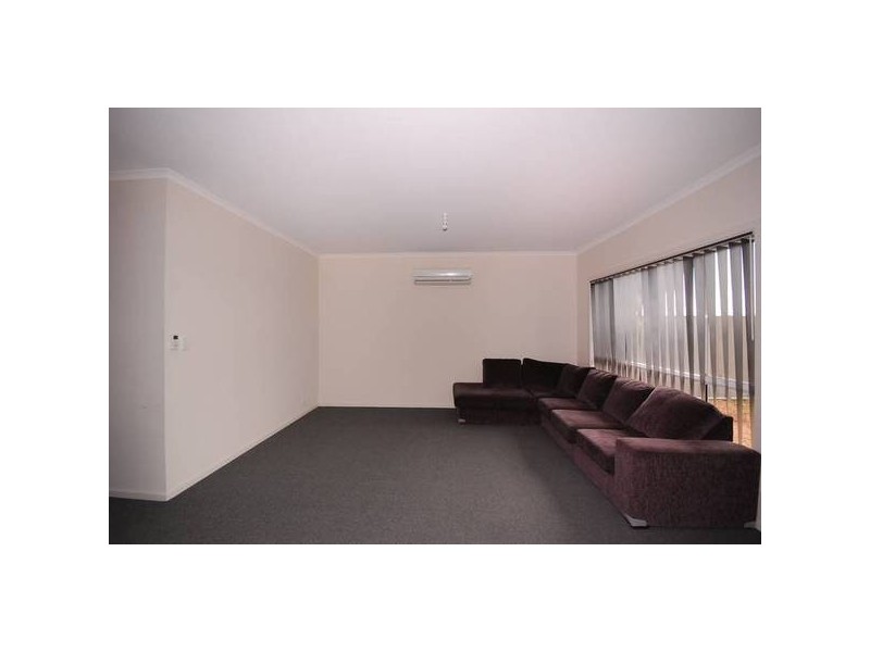 87 Lakeside Drive, Andrews Farm SA 5114