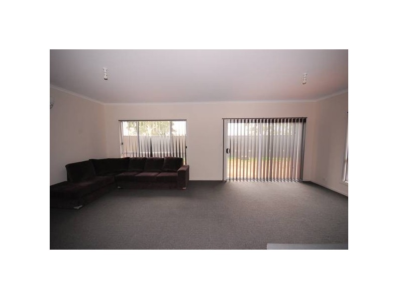 87 Lakeside Drive, Andrews Farm SA 5114