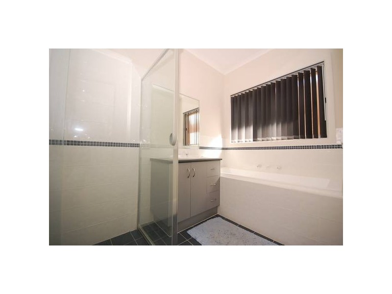 87 Lakeside Drive, Andrews Farm SA 5114