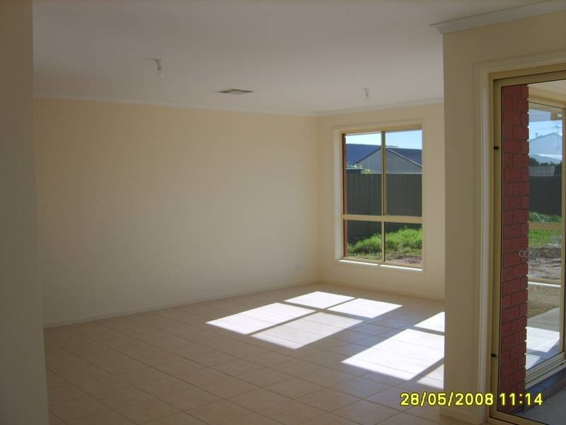 12 Everest Avenue, Andrews Farm SA 5114