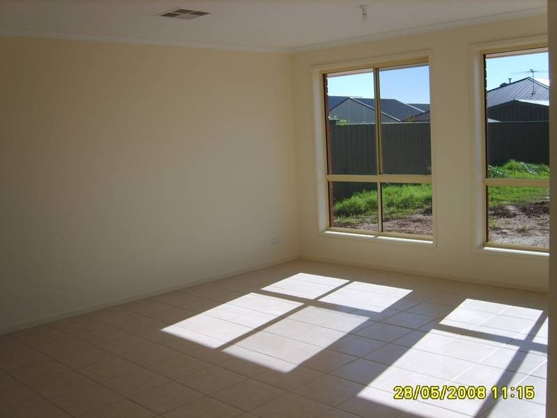 12 Everest Avenue, Andrews Farm SA 5114