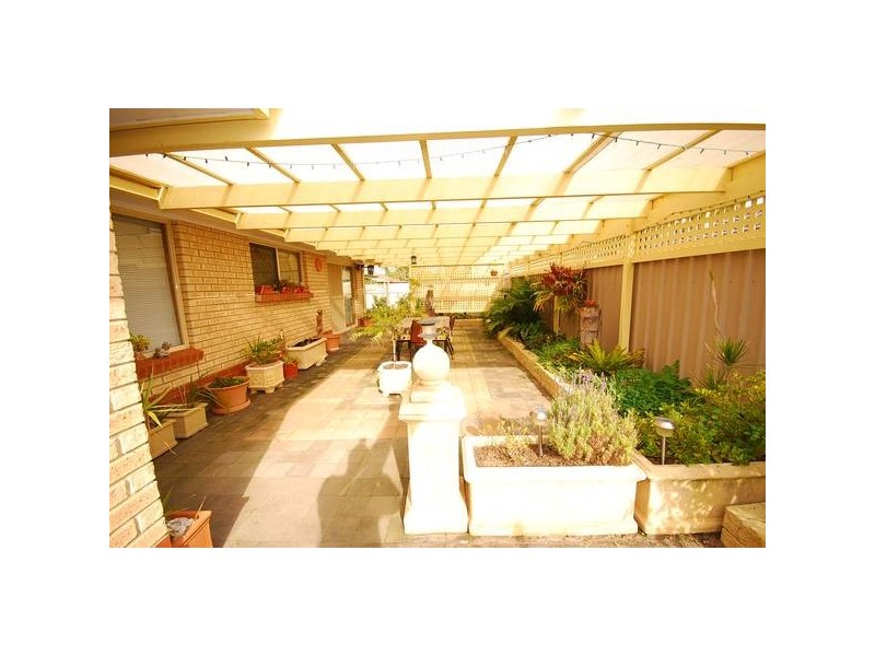 12 Crown Crescent, Paralowie SA 5108