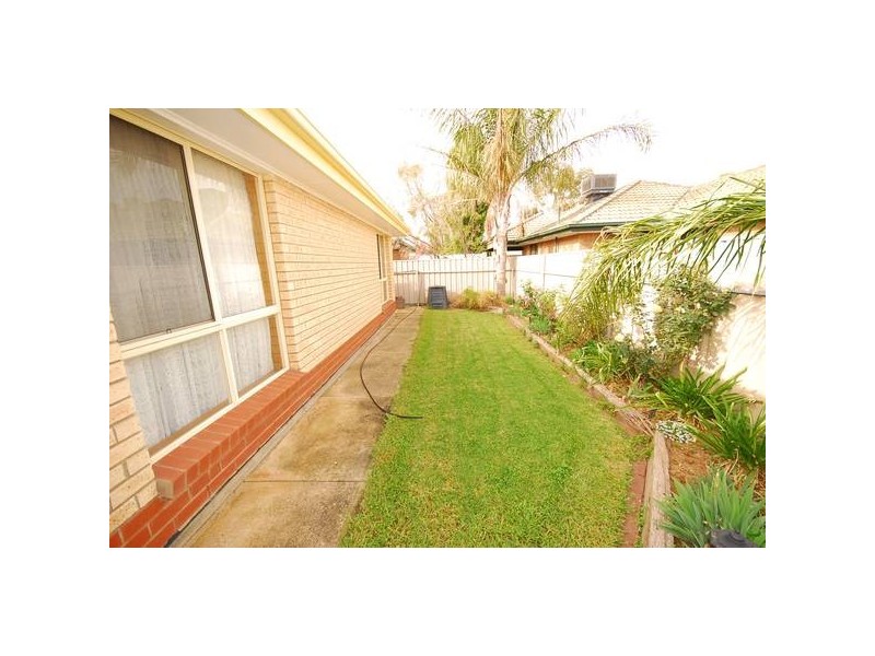 12 Crown Crescent, Paralowie SA 5108