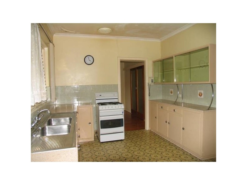 4 Theta Street, Salisbury SA 5108