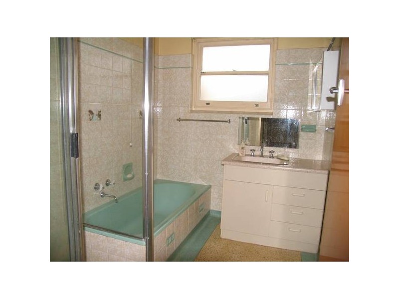 4 Theta Street, Salisbury SA 5108