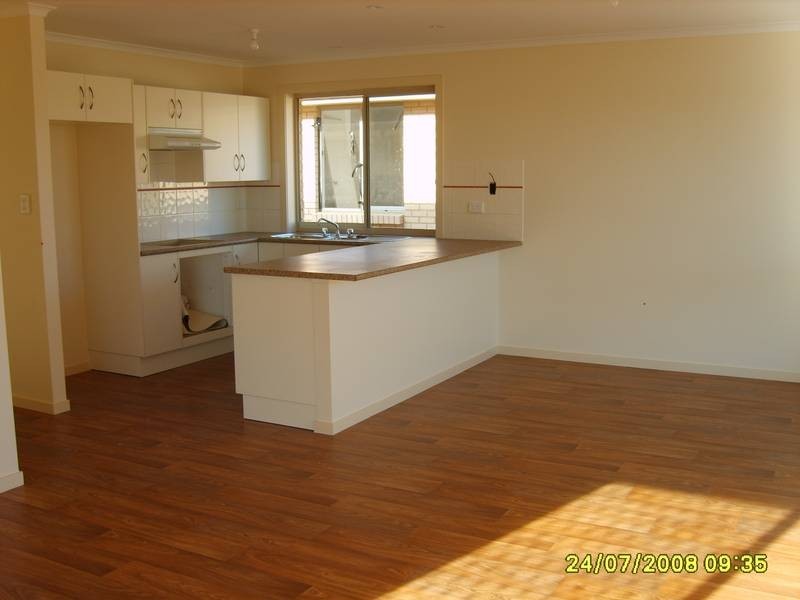 20 Strathmore Avenue, Smithfield SA 5114
