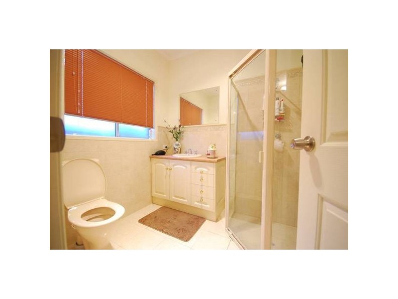 10 Shoalhaven Circuit, Mawson Lakes SA 5095