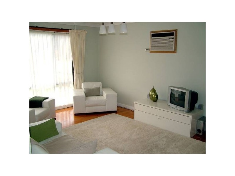 4 Jeff Street, Para Vista SA 5093