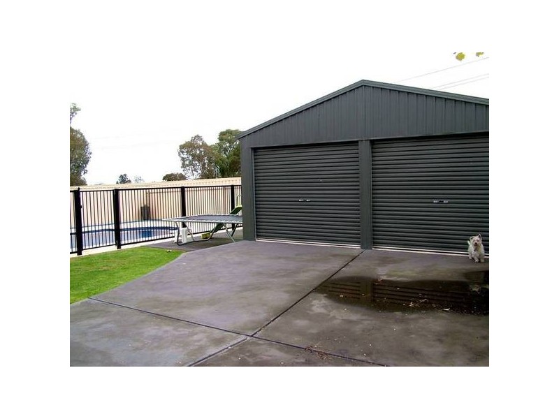 4 Jeff Street, Para Vista SA 5093