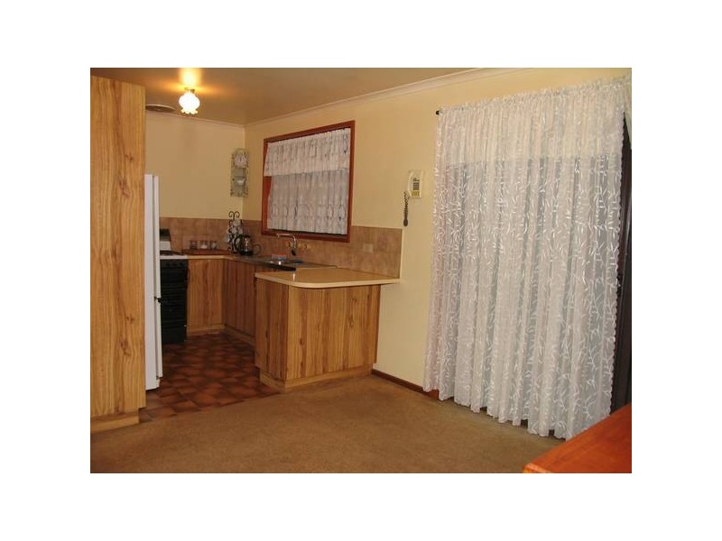 100 Kensington Way, Burton SA 5110