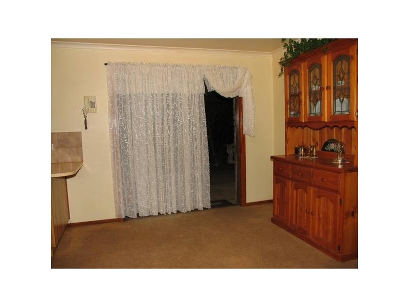 100 Kensington Way, Burton SA 5110