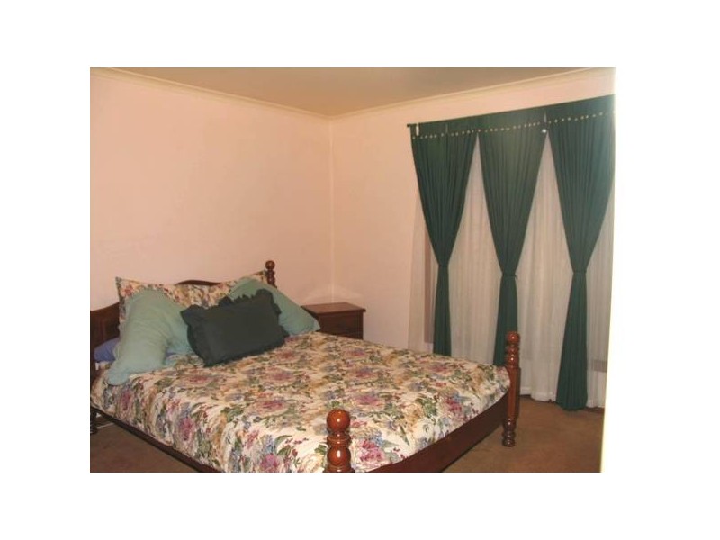 100 Kensington Way, Burton SA 5110