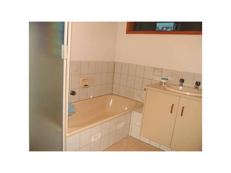 100 Kensington Way, Burton SA 5110