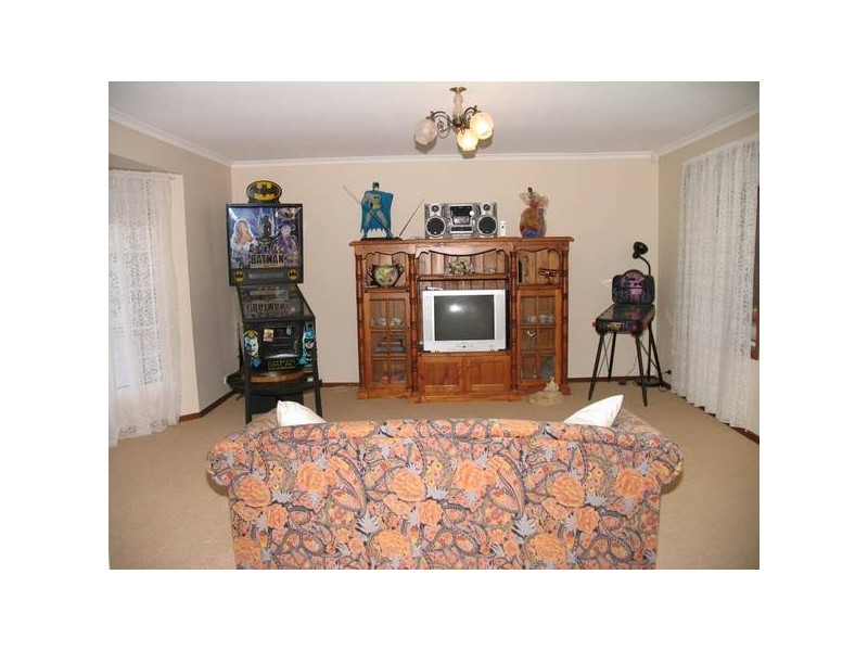 18 Reynolds Drive, Paralowie SA 5108