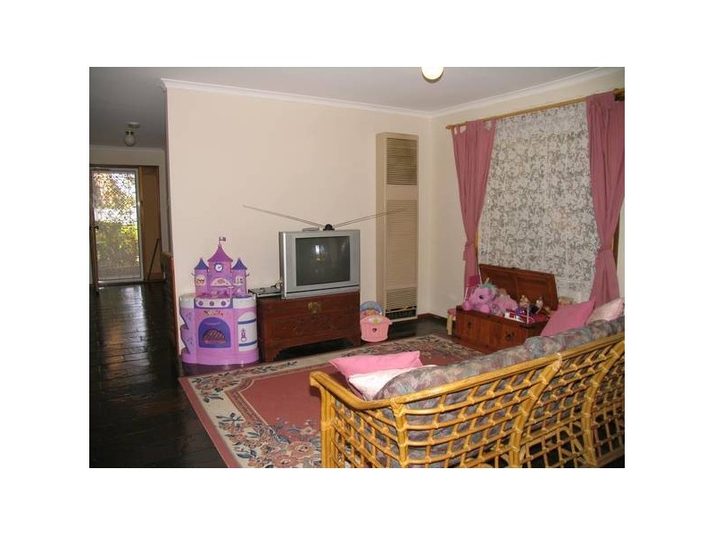 18 Reynolds Drive, Paralowie SA 5108