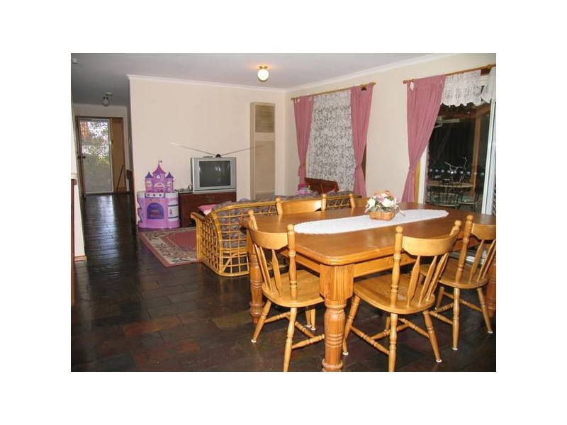 18 Reynolds Drive, Paralowie SA 5108