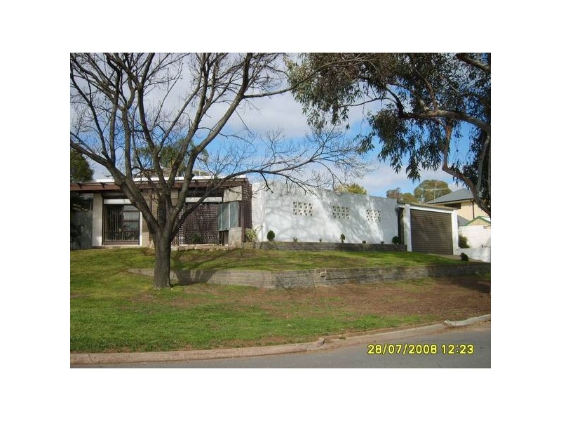 3 Gondola Grove, Para Hills SA 5096