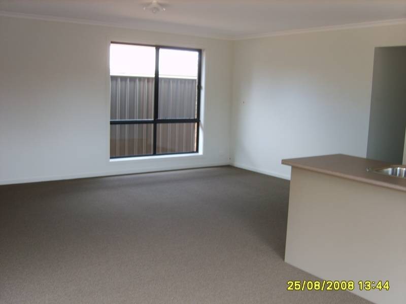 89 Wattle Bird Drive, Burton SA 5110