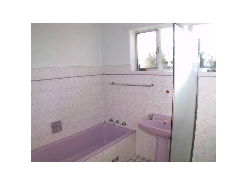 5 Montrose Avenue, Clearview SA 5085