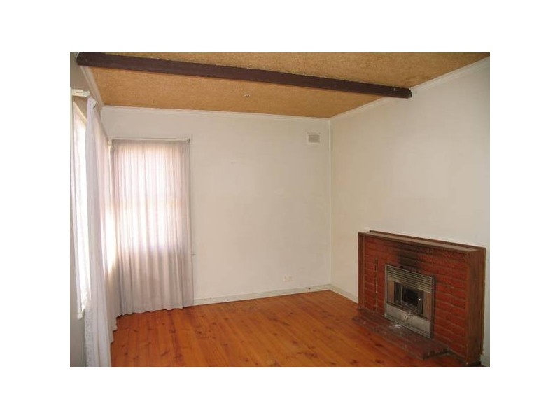 16 Lockerly Street, Elizabeth Vale SA 5112