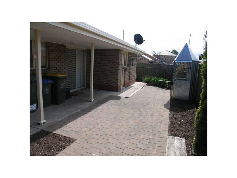 17 Windsor Avenue, Pennington SA 5013