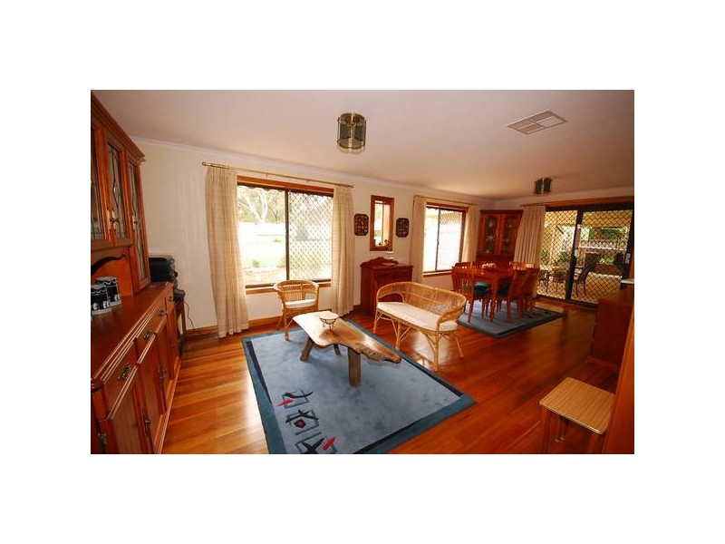 10 Delange Avenue, Banksia Park SA 5091