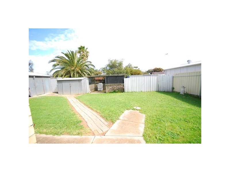16 Inwood Road, Elizabeth East SA 5112