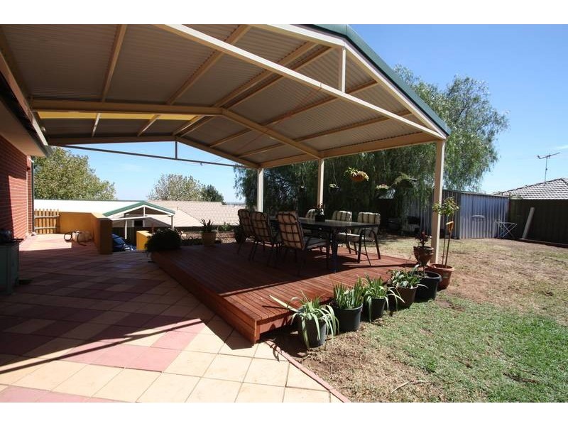 16 Perthville Court, Hillbank SA 5112