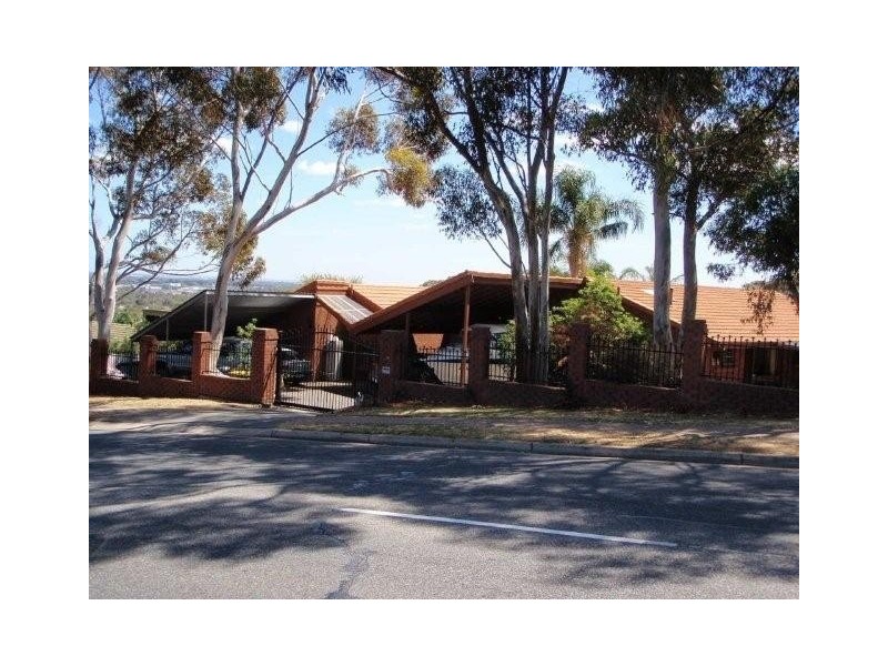 54 Wynn Vale Drive, Gulfview Heights SA 5096