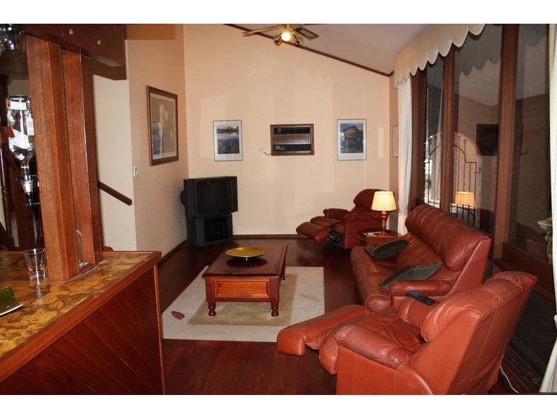 54 Wynn Vale Drive, Gulfview Heights SA 5096