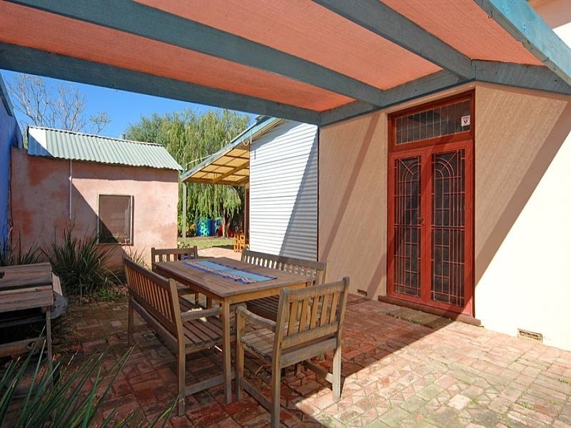30 May Street, Birkenhead SA 5015