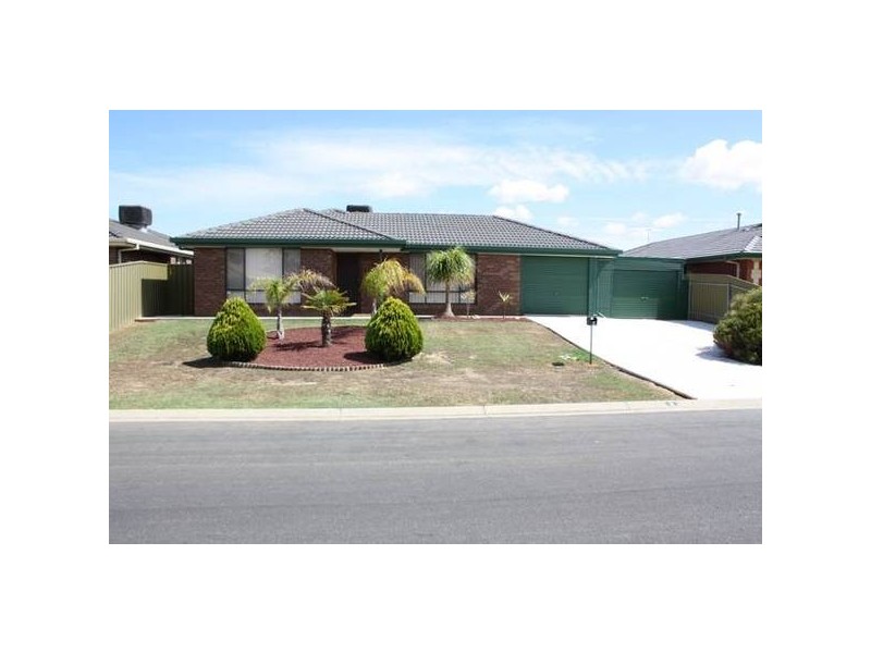 5 Columbia Street, Paralowie SA 5108