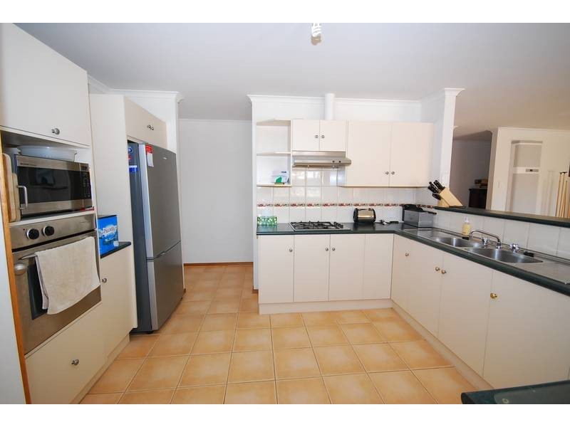 1 Columbia Street, Paralowie SA 5108